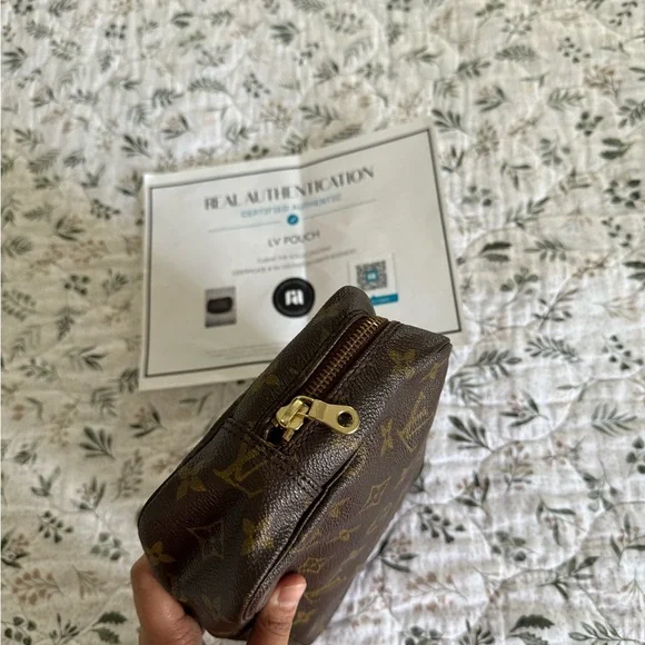 Louis Vuitton Monogram Trousse Toiletry Pouch - Picture 10 of 14